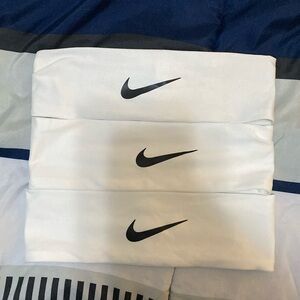 3 Nike elastic Headbands